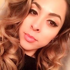 Meet your Posher, Ana